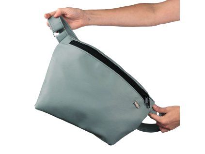 KUK 7470 crossbody ledvinka velká opr