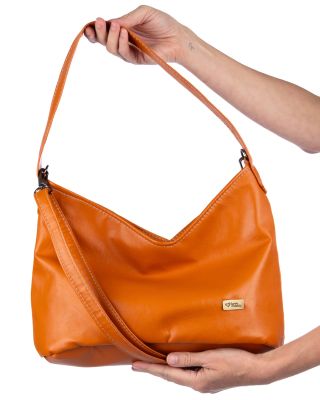 🍁 Podzim hraje všemi odstíny – a naše kabelky s ním ladí. Zemitá rezavá, temně vínová i temně zelená… Vybraly jsme barvy,...