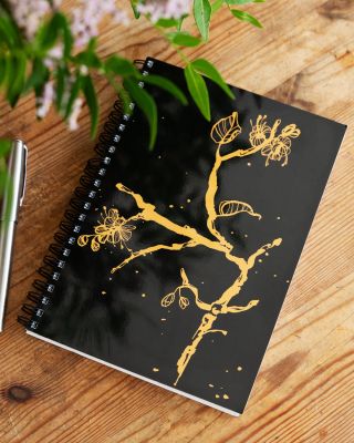 🆕 Nové zápisníky a diáře Lovetouch – lehčí, tenčí, dostupnější! 💛 Naše ikonické motivy z kolekce Lovetouch teď najdeš i na...